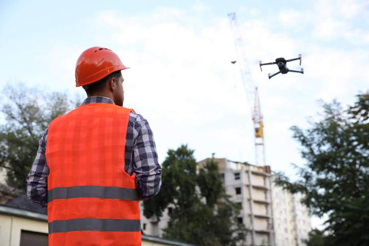 Entretien de monument par drone Villejust